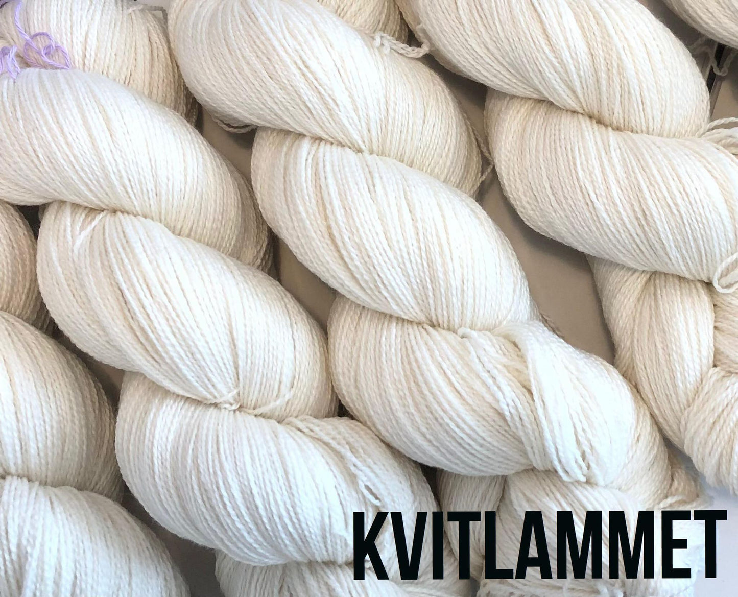 Luksus merino 800. Naturhvit. 100 g : ca 800 m.
