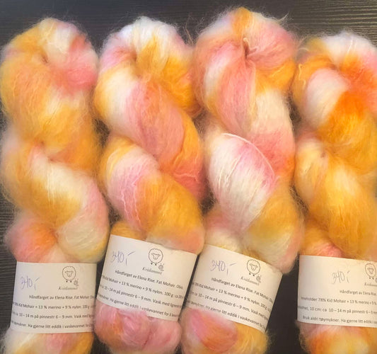 Olivia. Fat Mohair, ubehandlet. 100 g: Ca 200 m.
