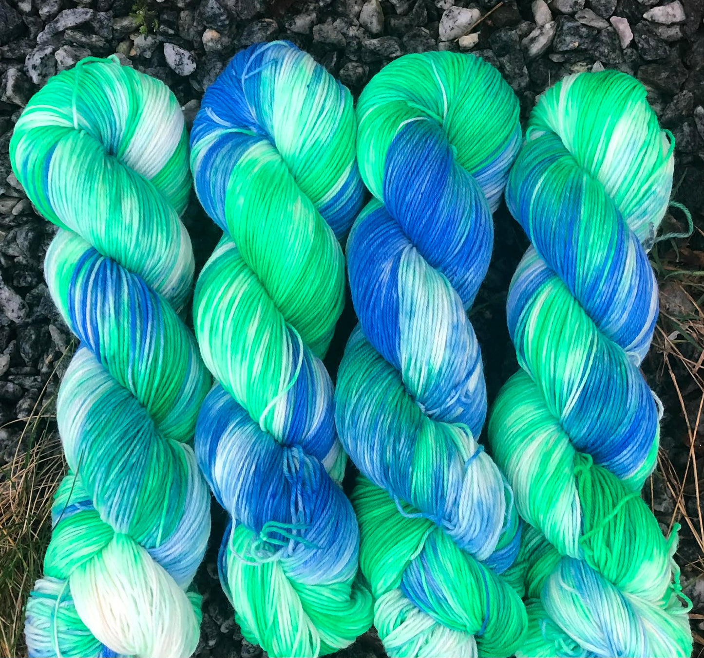 Ravngarn - Sokkegarn / forsterket Merino. Farge: Friskus. TILBUD - FAST LAVPRIS - INGEN BYTTERETT.