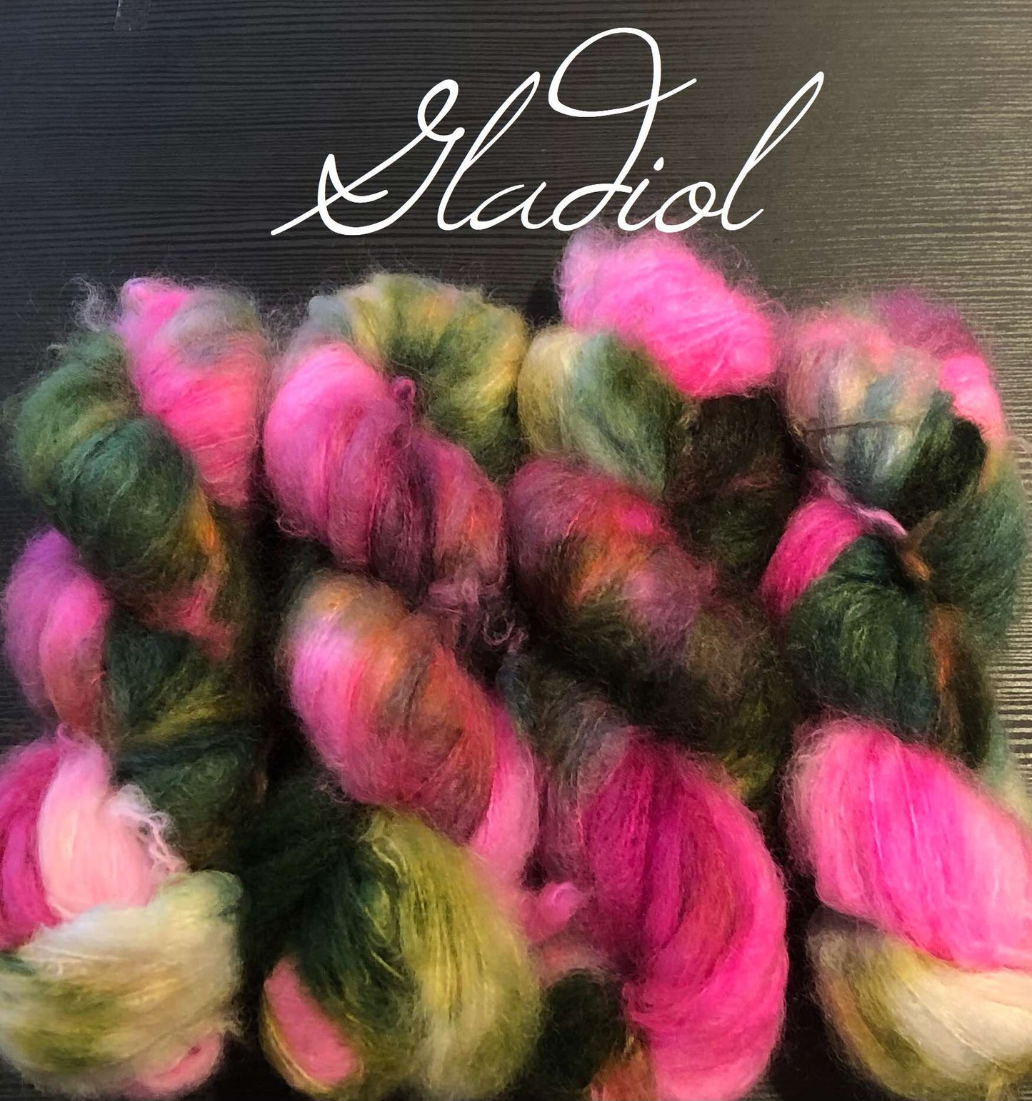 Gladiol. Fat Mohair, ubehandlet. 100 g: Ca 200 m.