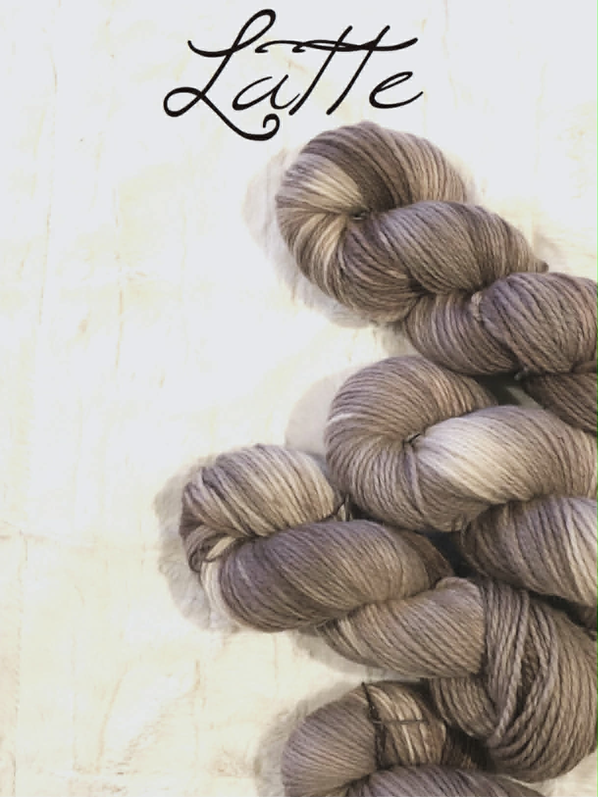 Håndfarget Fivel fra Rauma - Farge: Latte.