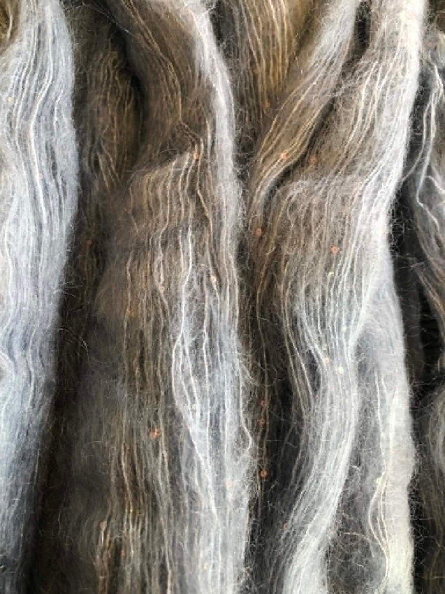Lys Aske – Kid Silk Glam med shimmer og små paljetter