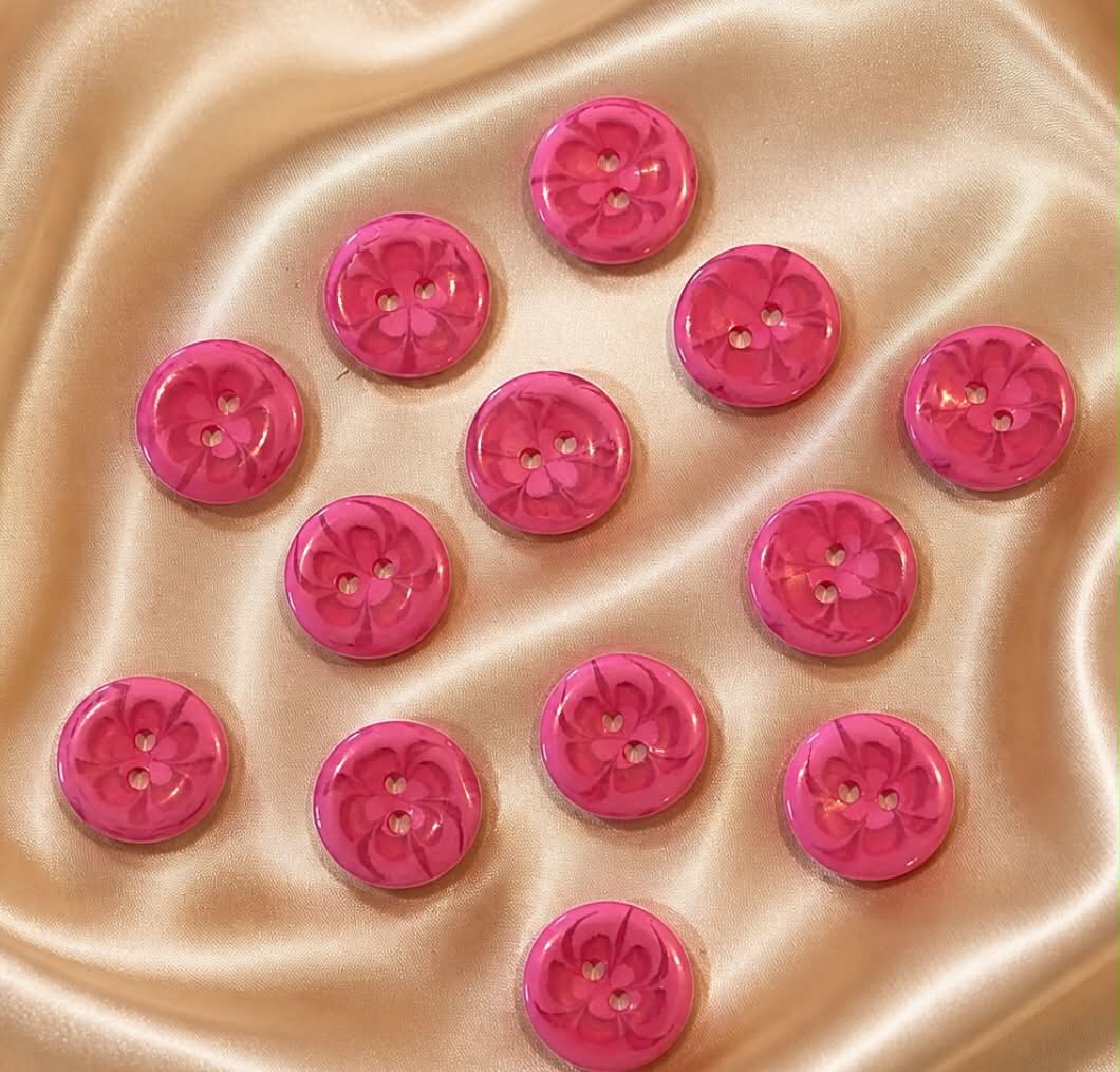 Knapp – Mørk rosa, 13 mm