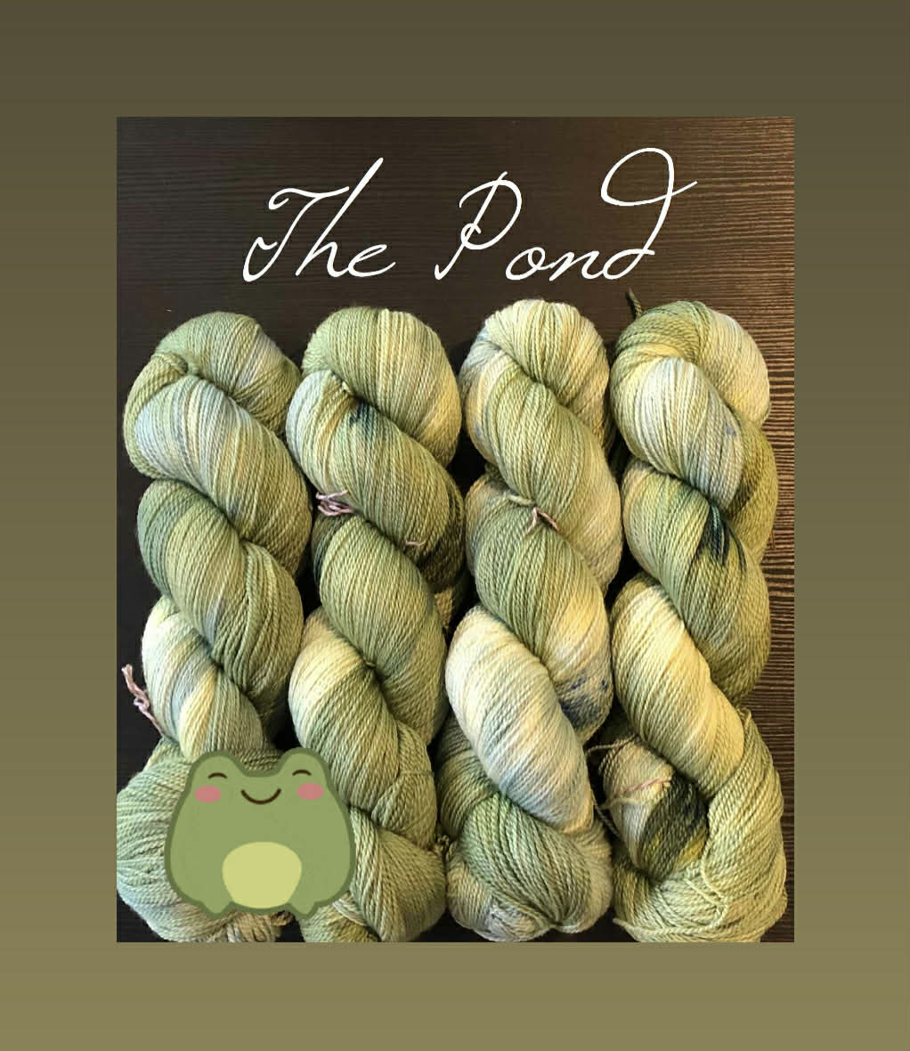 Kvitlammets Luksus merino. The Pond. FORSKJELLIG INNFARGING. TILBUD - INGEN BYTTERETT.