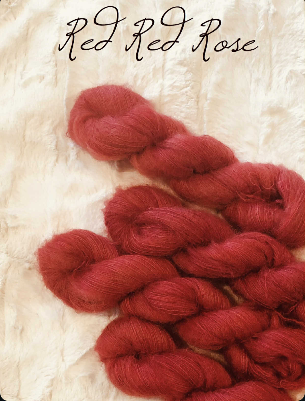 Red red Rose. Brushed Kid Silk, ubehandlet. Melert.