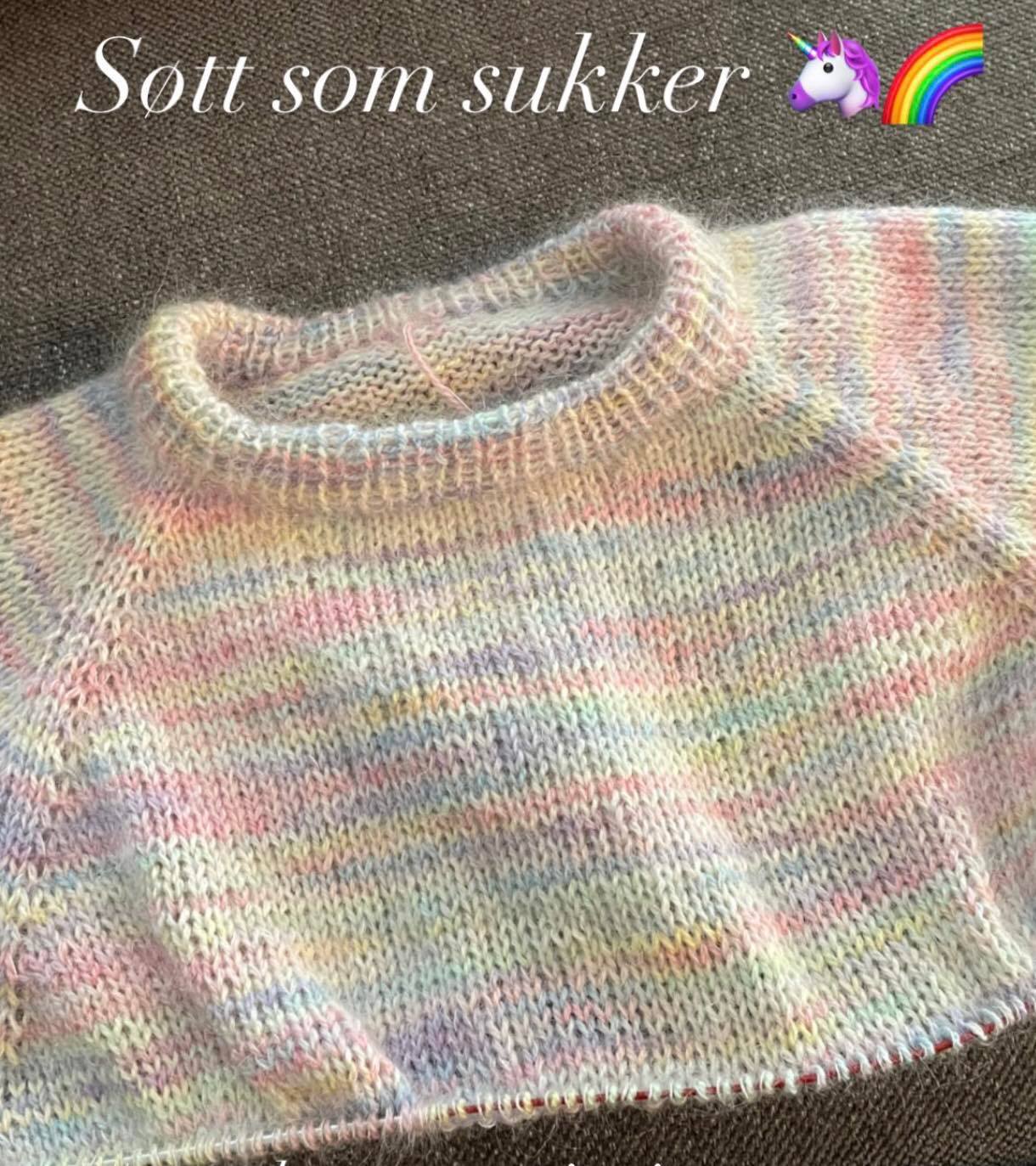 Kvitlammets Luksus merino. Unicorn. 100 g : ca 600 m. Pinnestr: 3 - 4 mm.