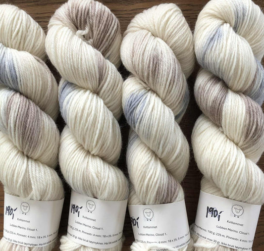 Lubben Merino. Farge: Cloud 1.  TILBUD. UTGÅENDE FARGE. INGEN BYTTERETT.