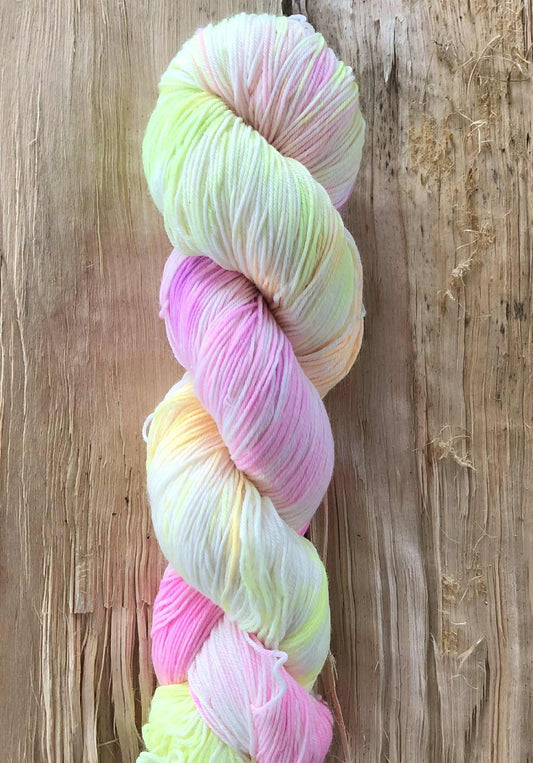 Sokkegarn / forsterket Merino. Enkelthespe. TILBUD - INGEN BYTTERETT.