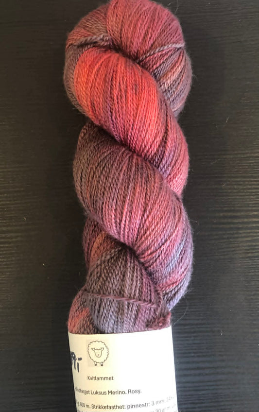Kvitlammets Luksus merino. Rosy. TILBUD - INGEN BYTTERETT. ENKELTHESPE.