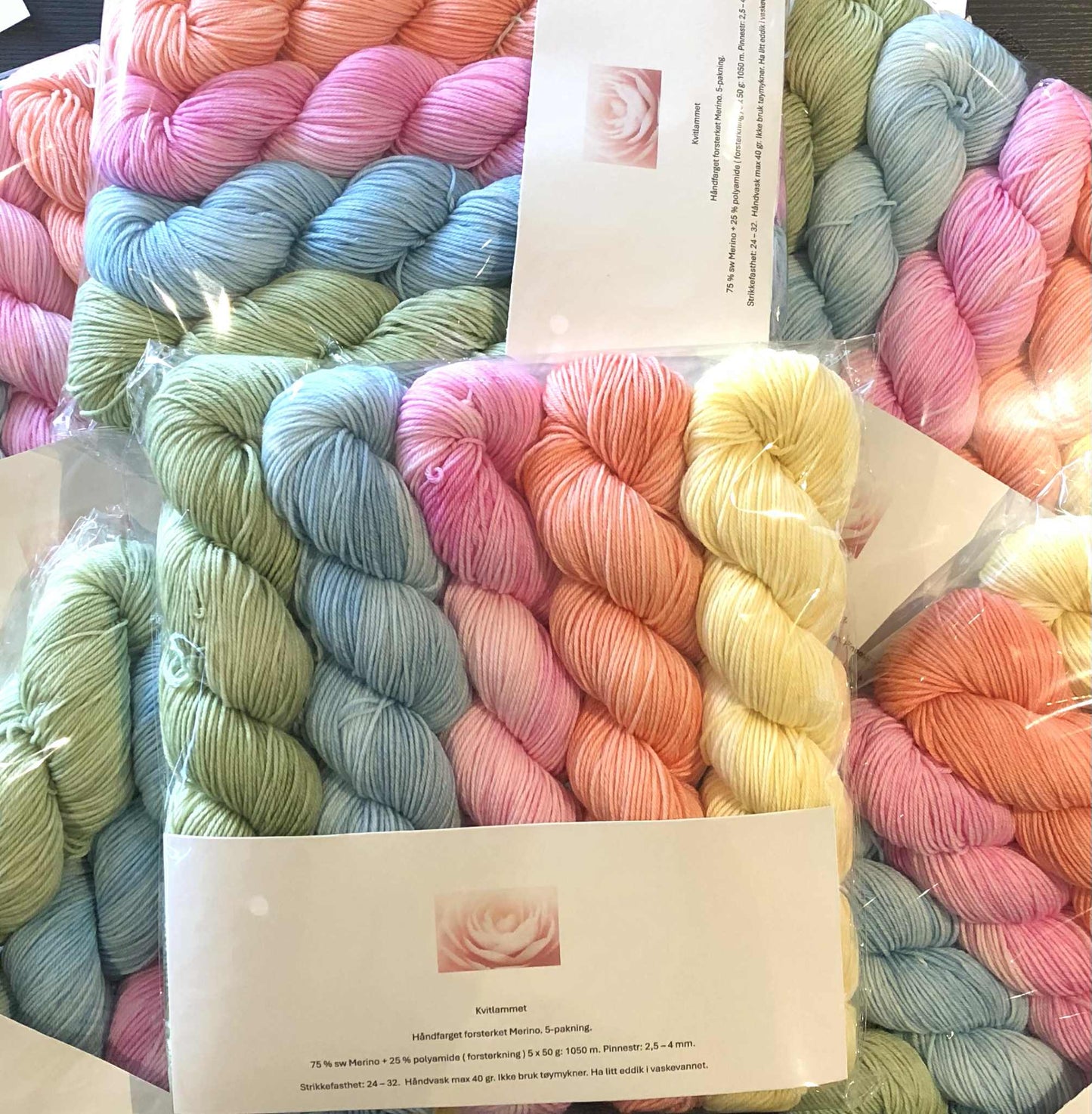 Garnpakke - 5-pakning sokkegarn m/oppskrift. ( nr 3 )