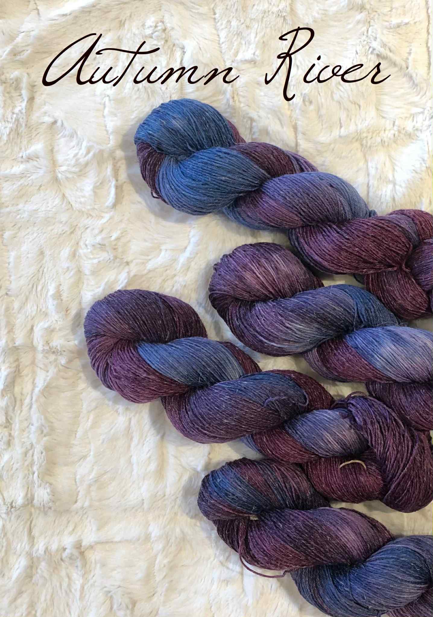 Merlin - 80 % merino + 20 % Lin. Farge: Autumn River.