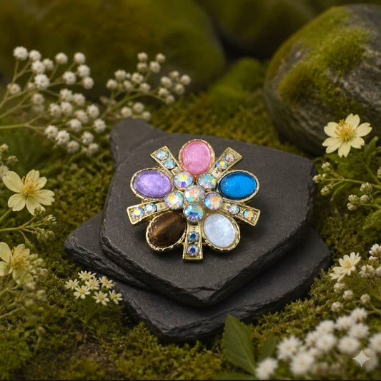 Clip-on pynteknapp – Regnbuens blomst, pr. stk