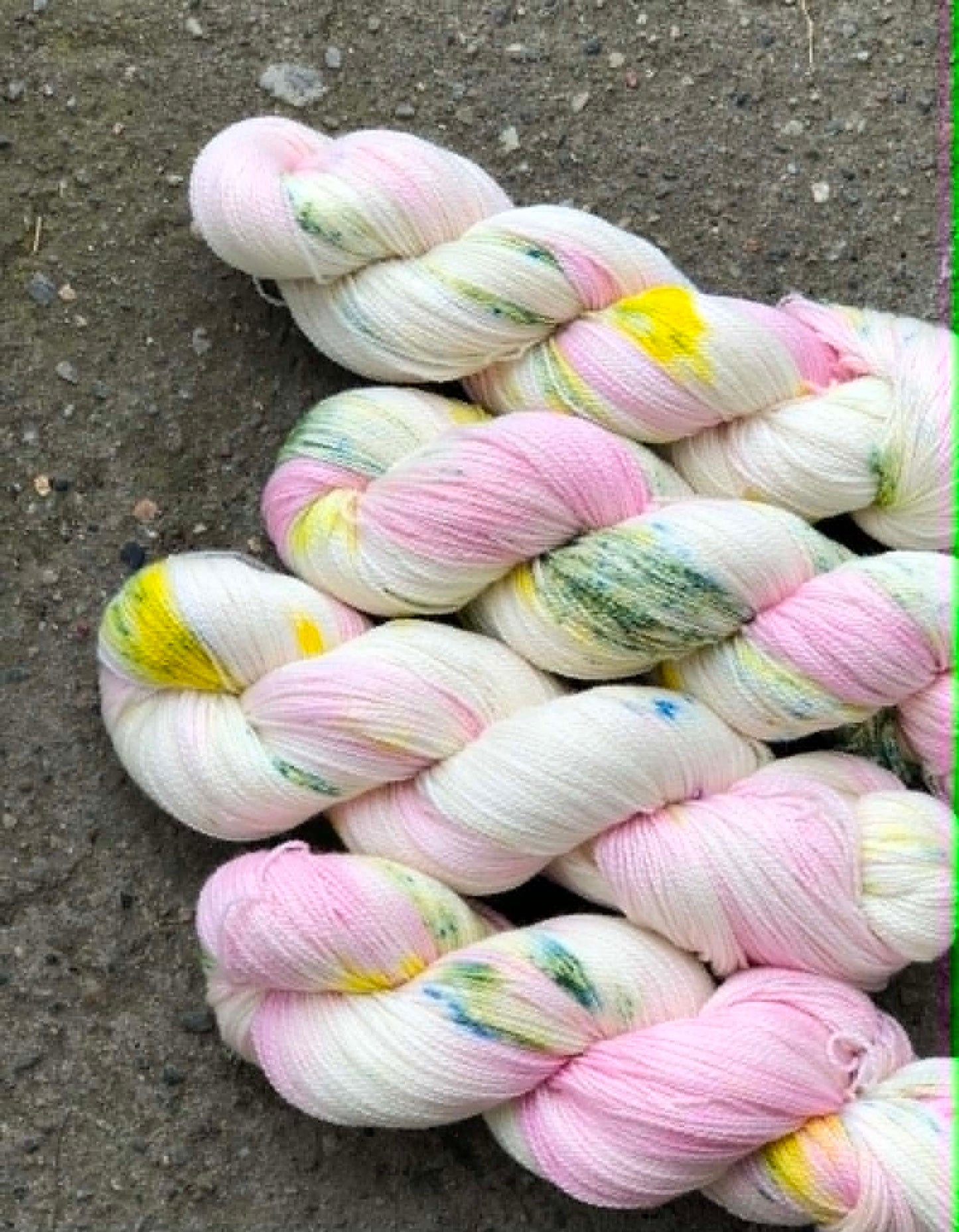Kvitlammets Luksus Merino – Dahlia