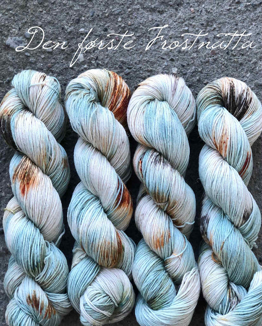 Merlin - 80 % merino + 20 % Lin. Farge: Den første Frostnatta.