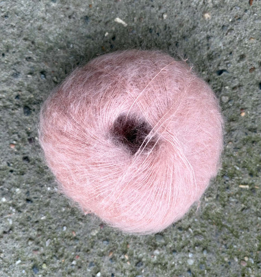 Kvitlammets Tynn Mohair Silk - Dus Fersken
