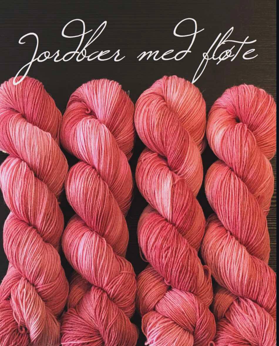 Garnpakke til  Ganske enkelt en sokk, ankelsokker. Garn + oppskrift. FLERE FARGEVALG.