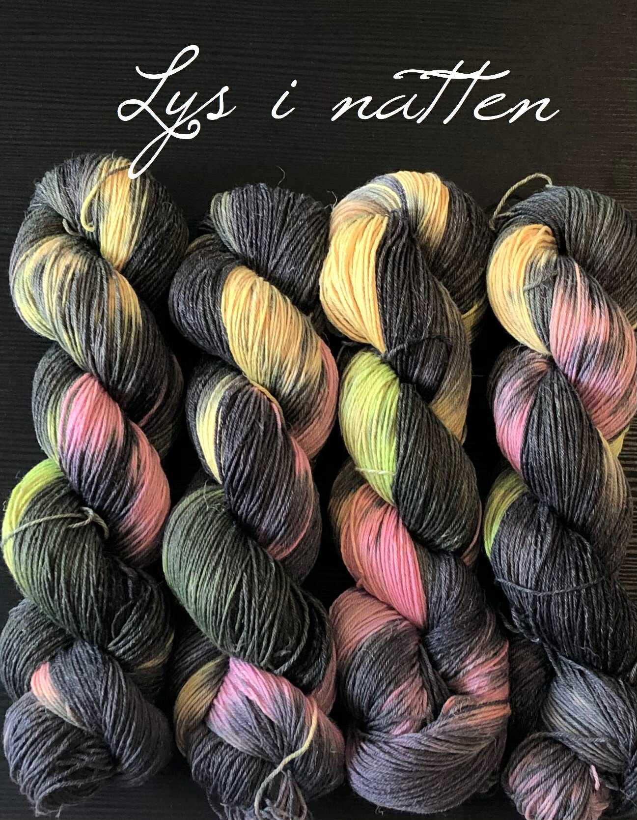 Merlin - 80 % merino + 20 % Lin. Farge: Lys i natten.