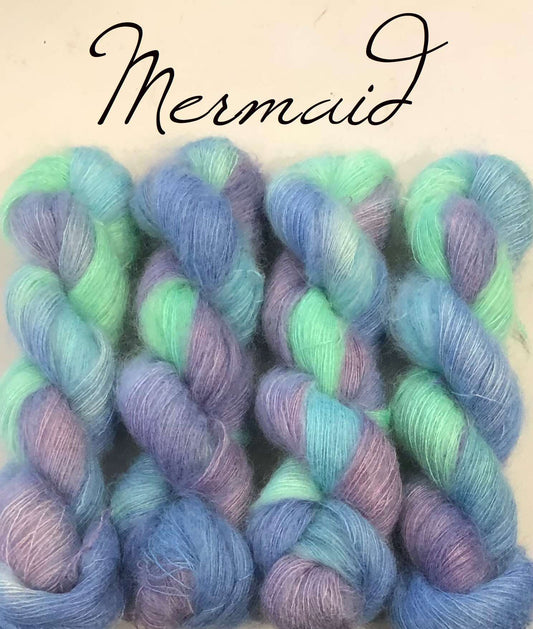 Mermaid. Brushed Kid Silk, ubehandlet. 50 g: Ca 420 m.