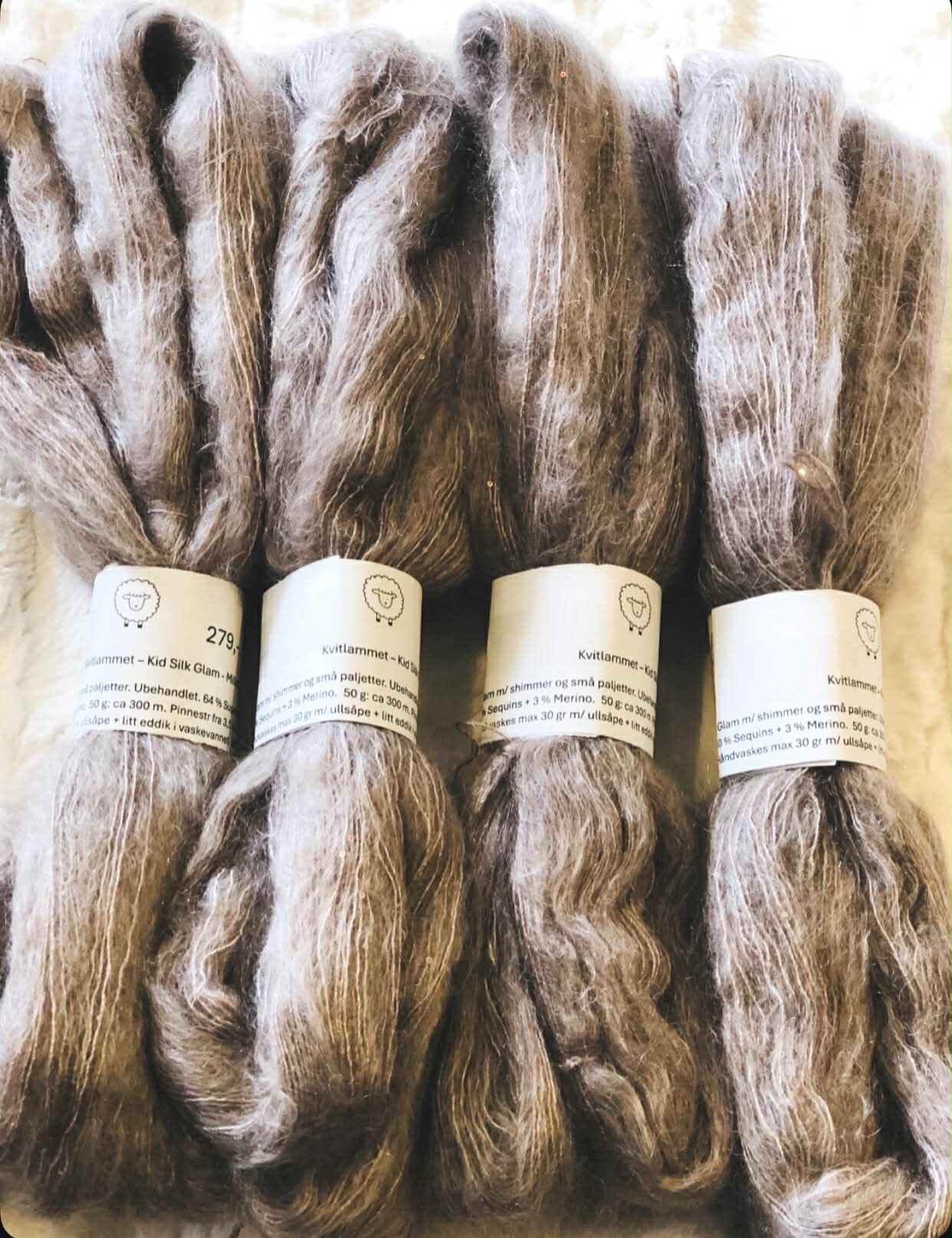 Milkshake - Kid Silk Glam m/ shimmer og små paljetter.