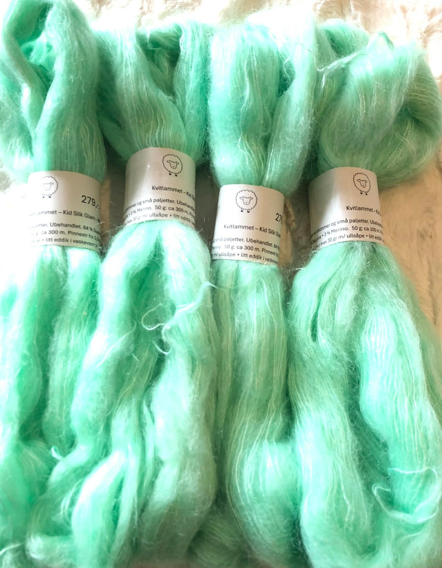 Mint - Kid Silk Glam m/ shimmer og små paljetter.