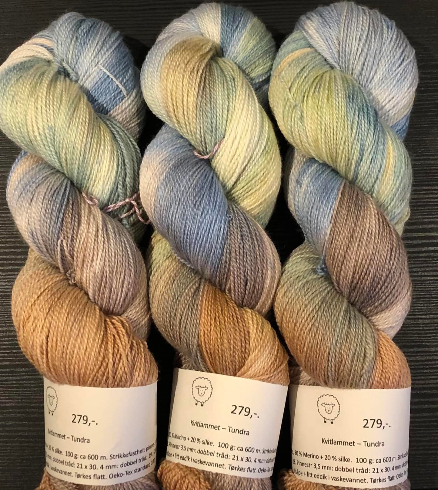 Kvitlammets Luksus merino. Tundra. TILBUD - UTGÅENDE - INGEN BYTTERETT.