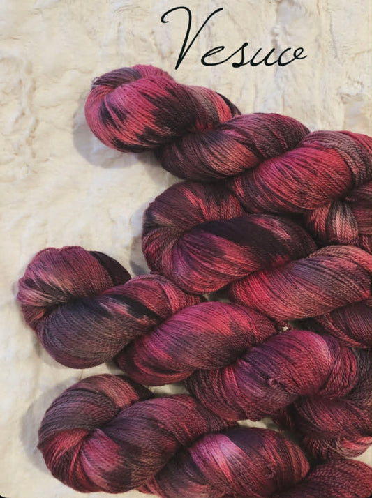 Kvitlammets Luksus merino. Vesuv.