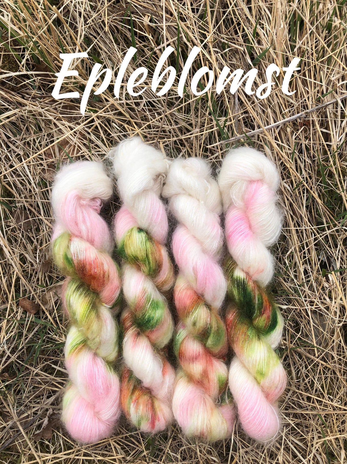 Epleblomst. Brushed Kid Silk, ubehandlet. 50 g: Ca 420 m.